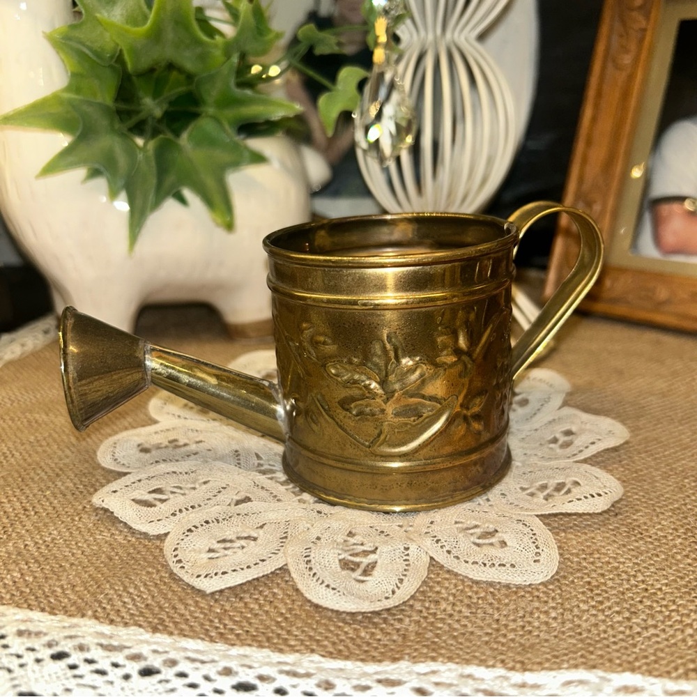 Hosley Vintage Solid Brass Minature Watering Can Decor embossed vines 2.5" x 5.5